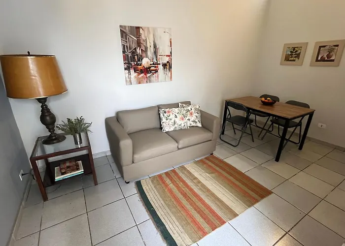 Casa Com Otima Localizacao